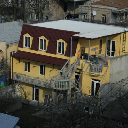 Why Me Eco-Friendly Hostel Tbilisi Ngoại thất bức ảnh