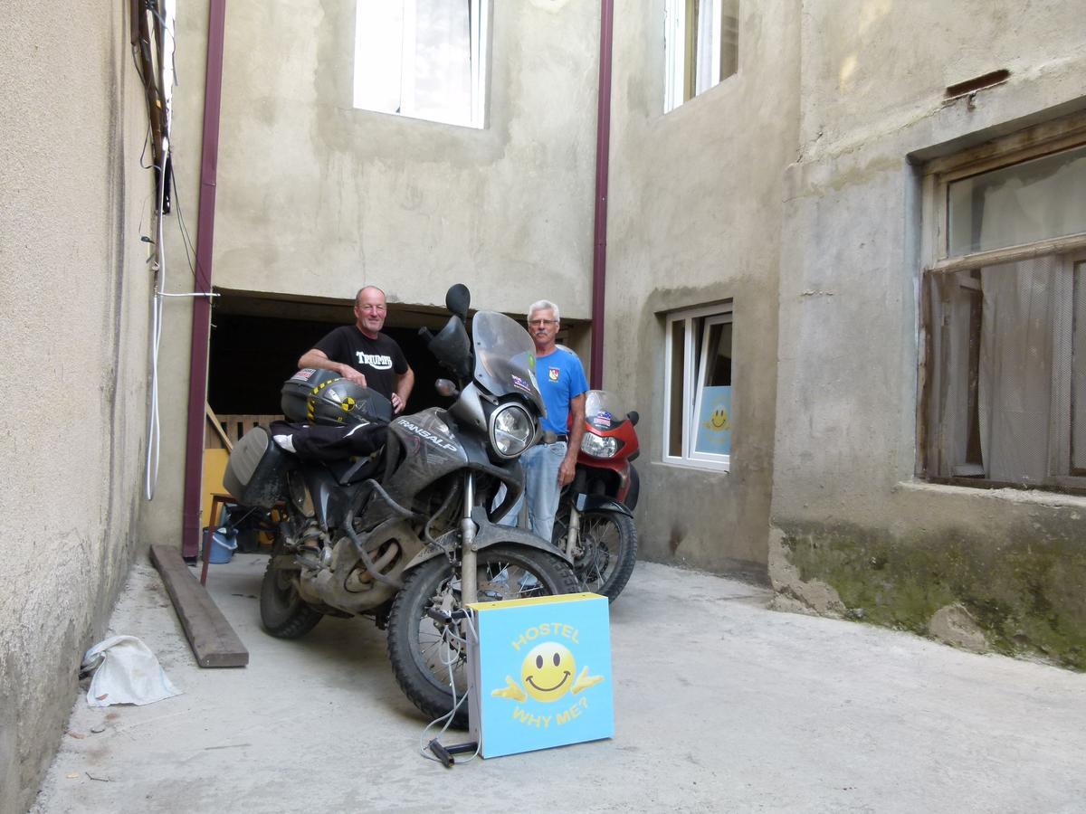 Why Me Eco-Friendly Hostel Tbilisi Ngoại thất bức ảnh