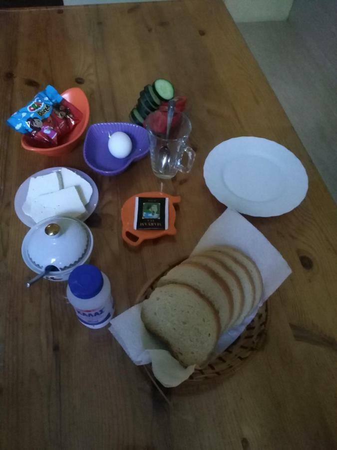 Why Me Eco-Friendly Hostel Tbilisi Ngoại thất bức ảnh